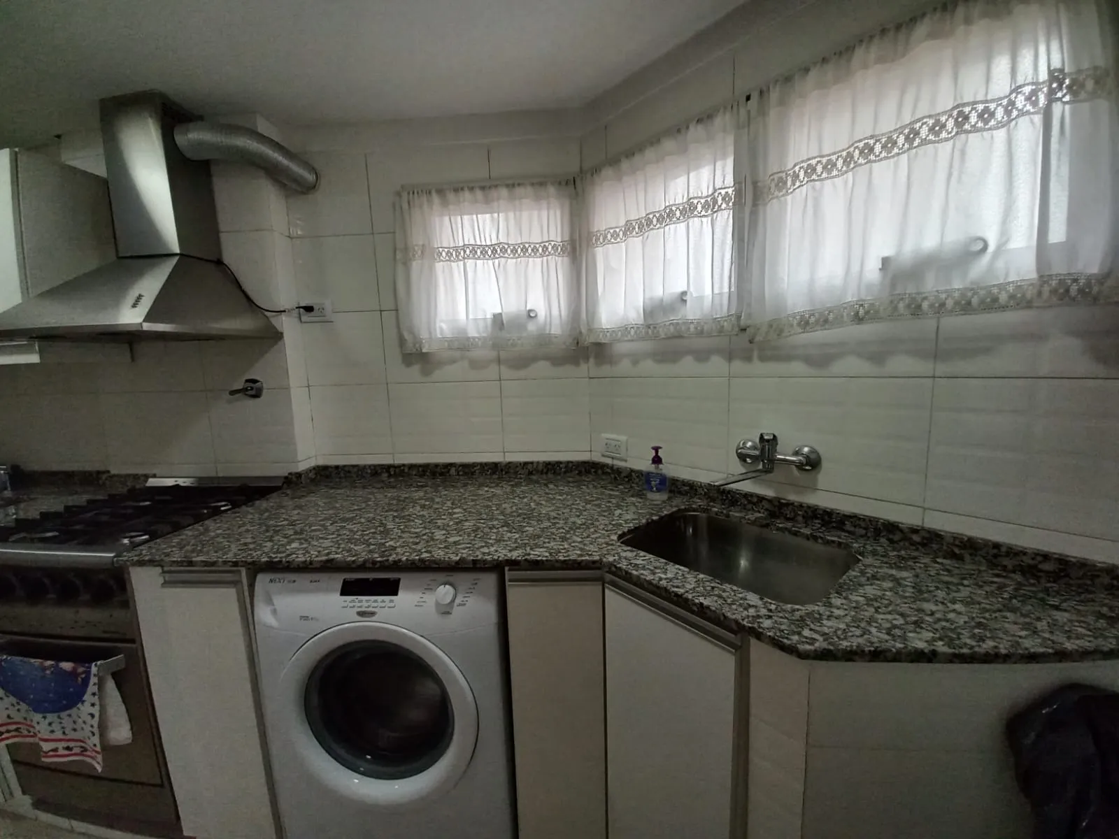 Departamento 2 Amb centro con COCHERA DOBLE , alquiler y venta