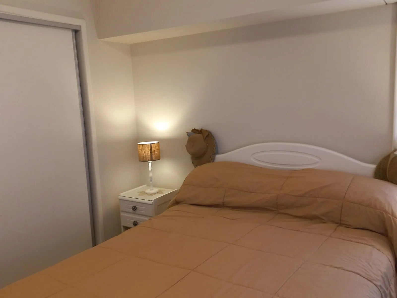 Departamento 2 Amb centro con COCHERA DOBLE , alquiler y venta