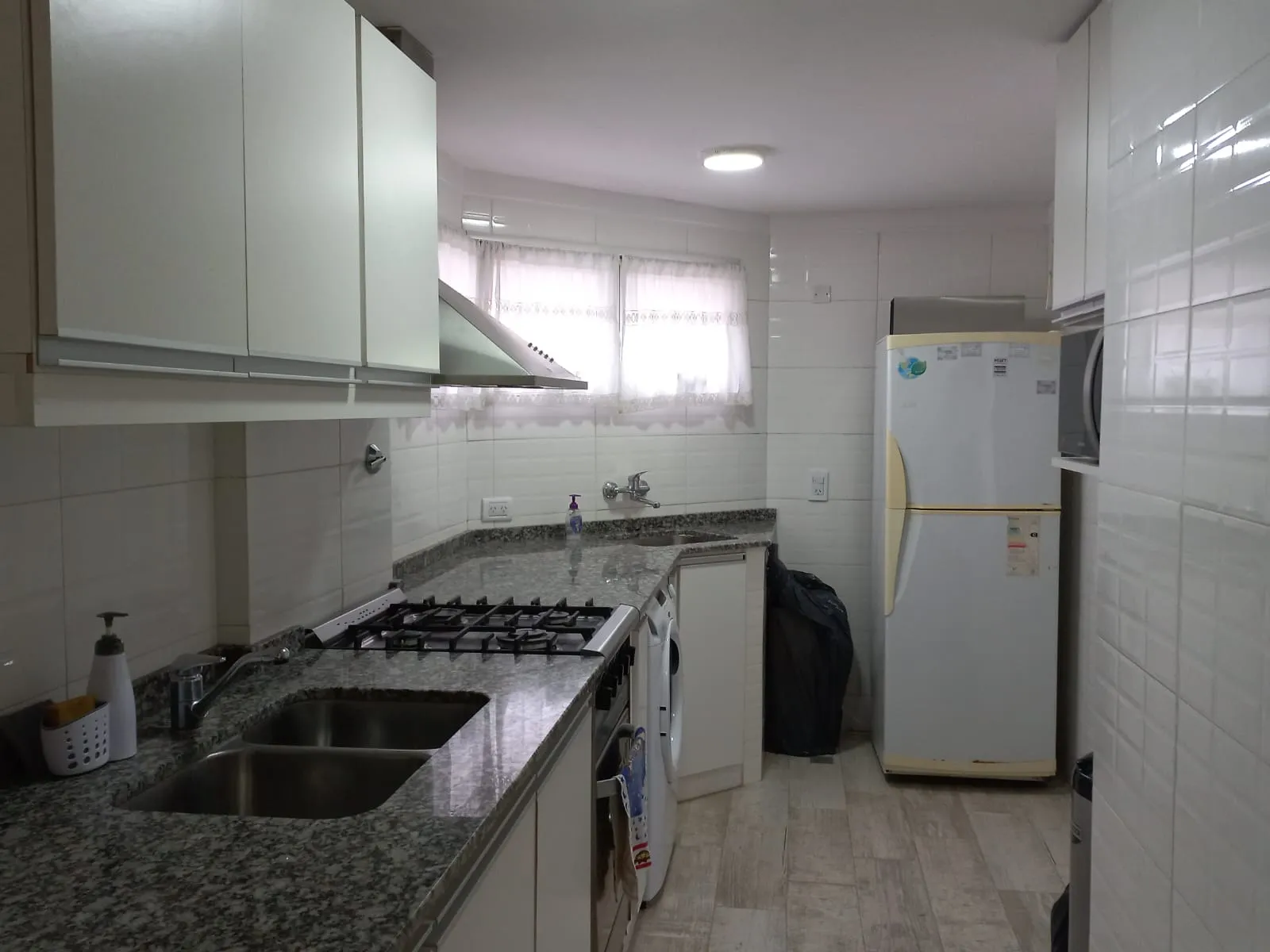 Departamento 2 Amb centro con COCHERA DOBLE , alquiler y venta