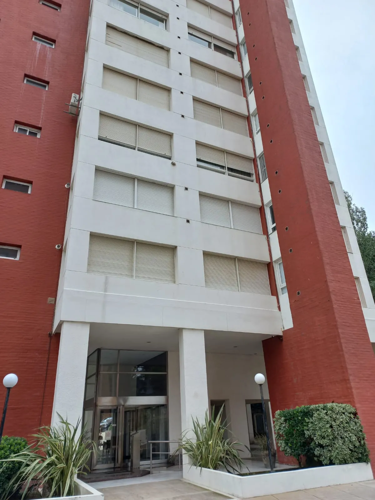 Departamento Centrico 4 Ambientes y cochera doble