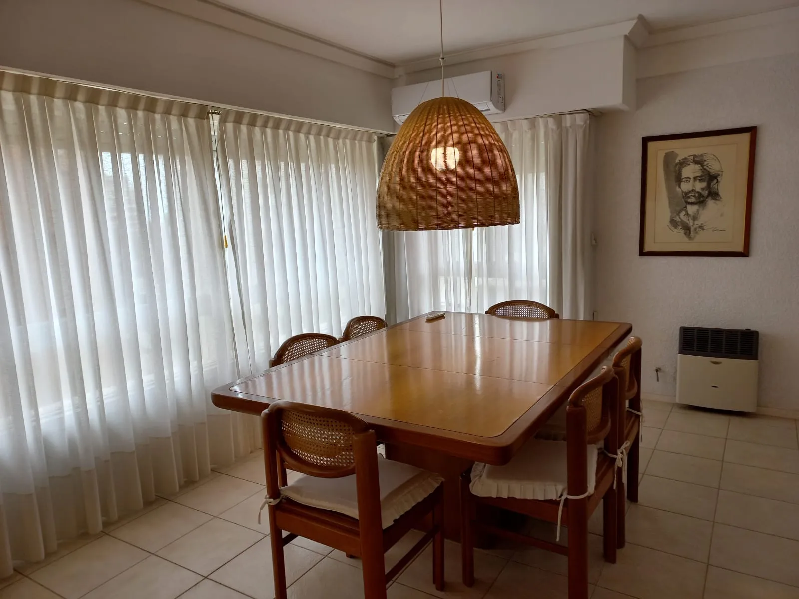 Departamento Centrico 4 Ambientes y cochera doble