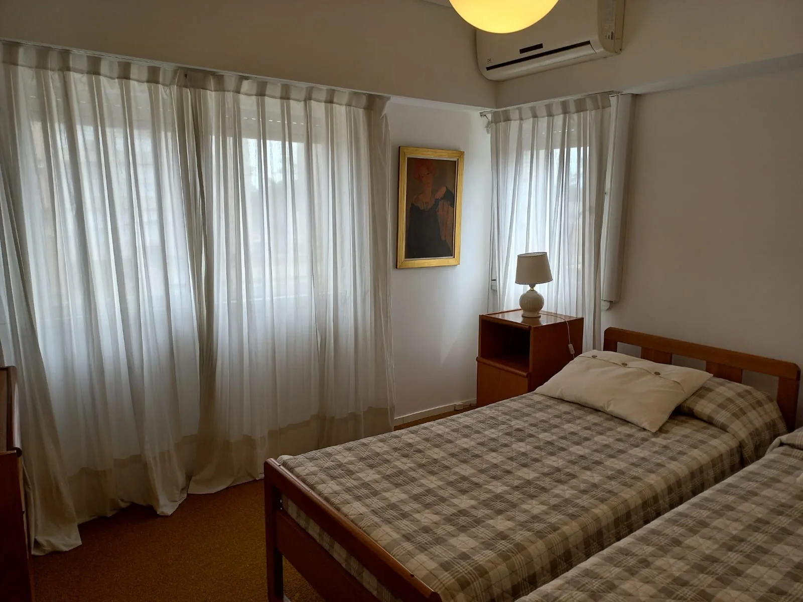 Departamento Centrico 4 Ambientes y cochera doble