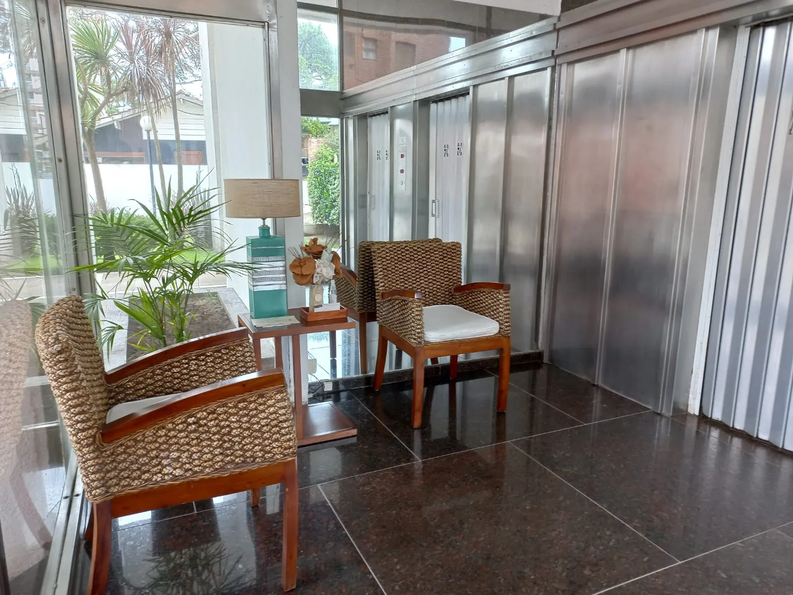 Departamento Centrico 4 Ambientes y cochera doble