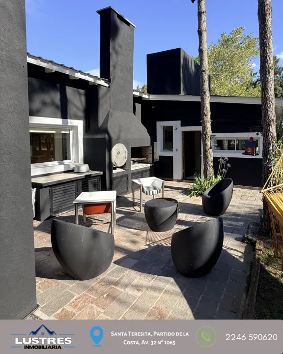 Amplia casa 6 ambientes + lote en Costa del Este