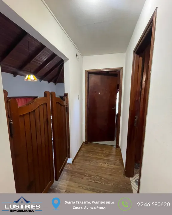 CASA EN VENTA, 5 AMBIENTES. SANTA TERESITA