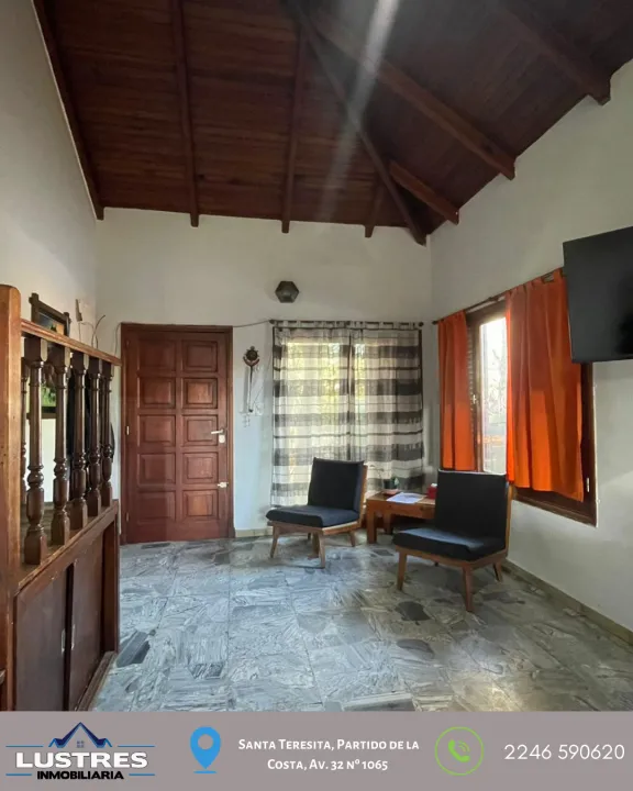CASA EN VENTA, 5 AMBIENTES. SANTA TERESITA