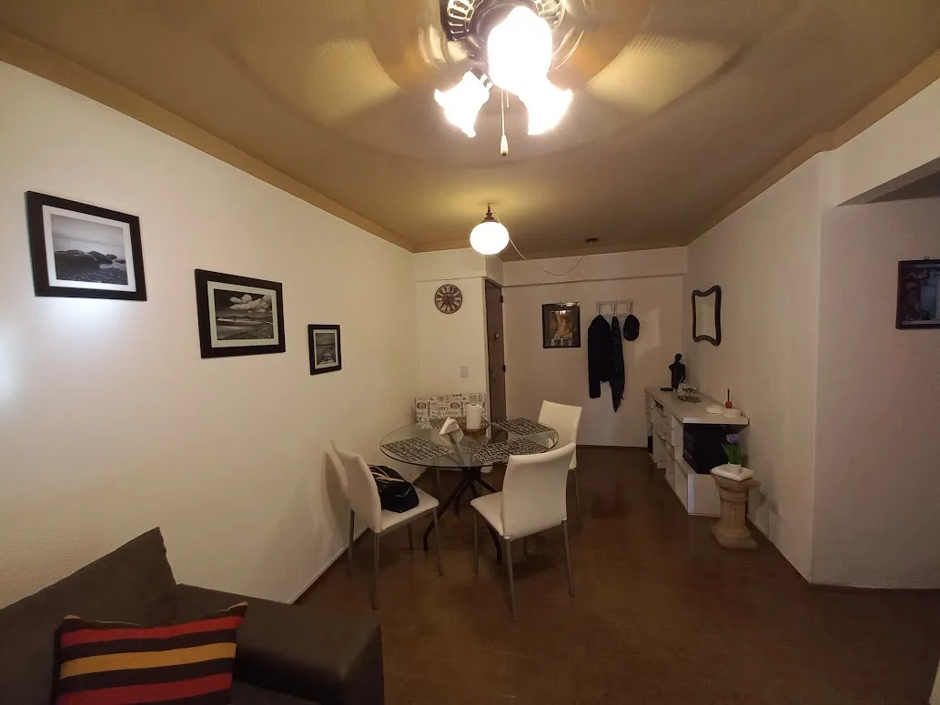 Departamento 3 ambientes impecable. centro