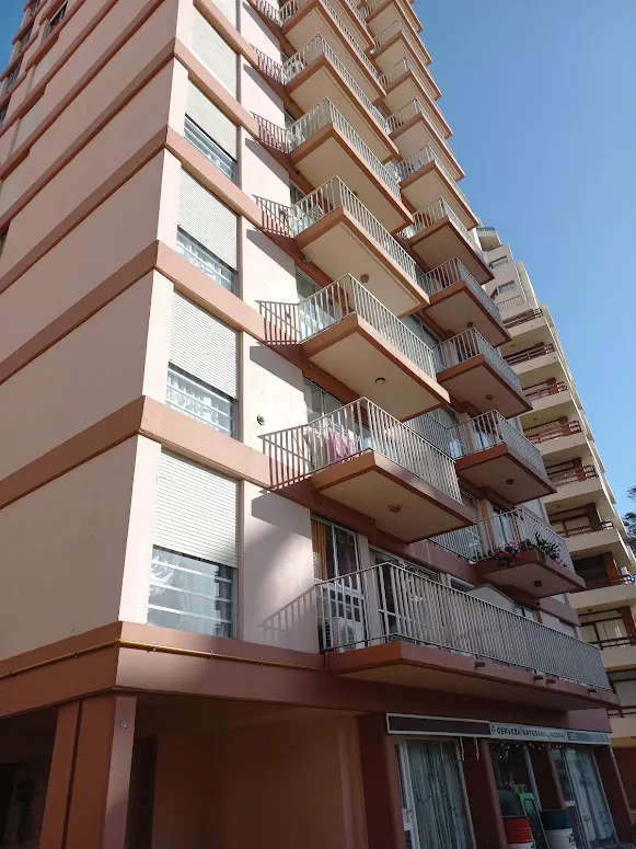 Departamento 3 ambientes impecable. centro