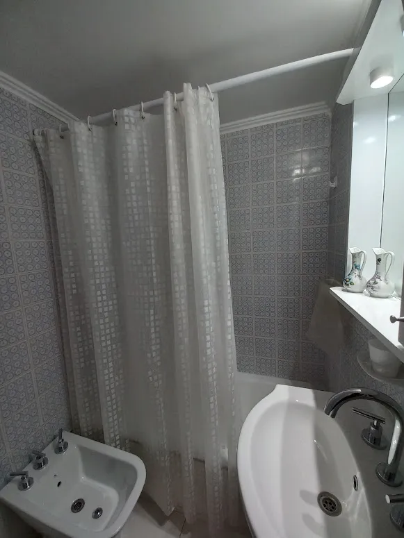 Departamento 3 ambientes impecable. centro