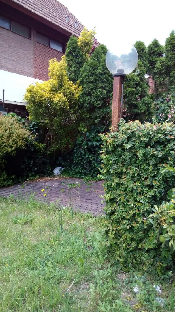 Duplex Tipo Casa , Jardin Propio . Independiente
