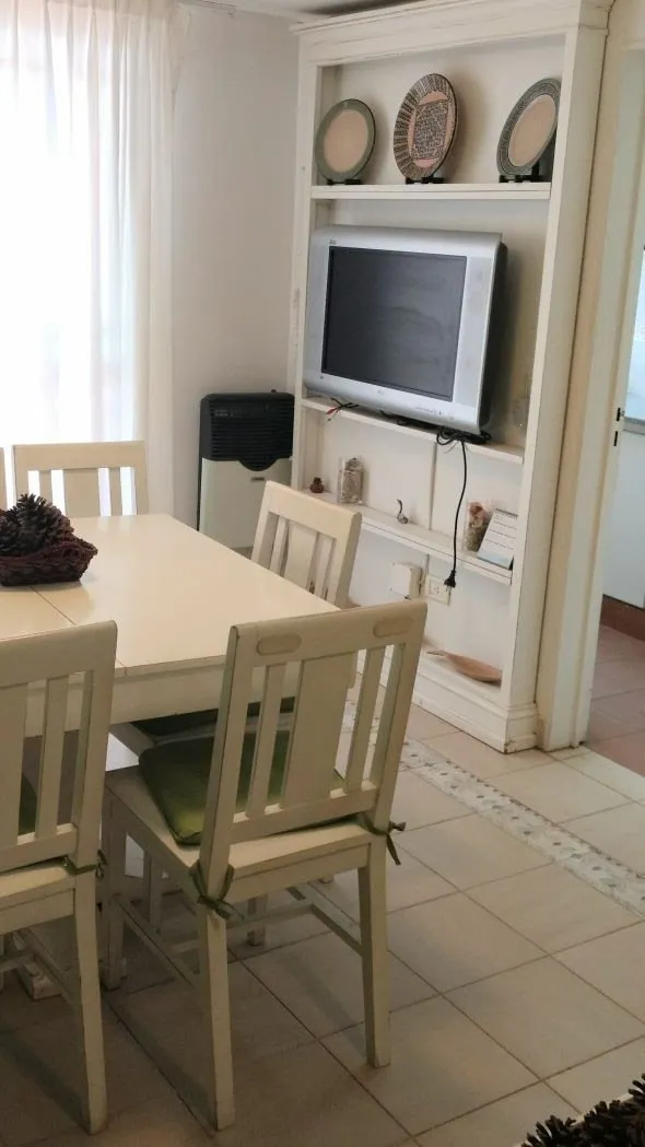 3 Ambientes con cochera a 60 ms del mar