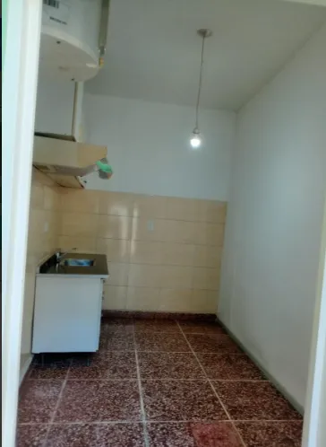 PH DEPTO  MUY BIEN UBICADO RECICLADO      MUY LUMINOSO  -  SE ESCUCHAN PROPUESTAS !!!!!