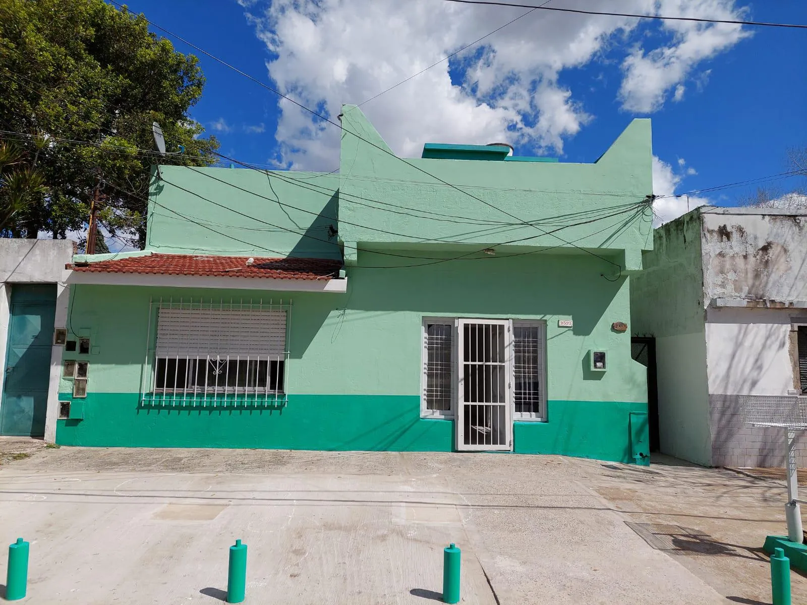 PH DEPTO  MUY BIEN UBICADO RECICLADO      MUY LUMINOSO  -  SE ESCUCHAN PROPUESTAS !!!!!