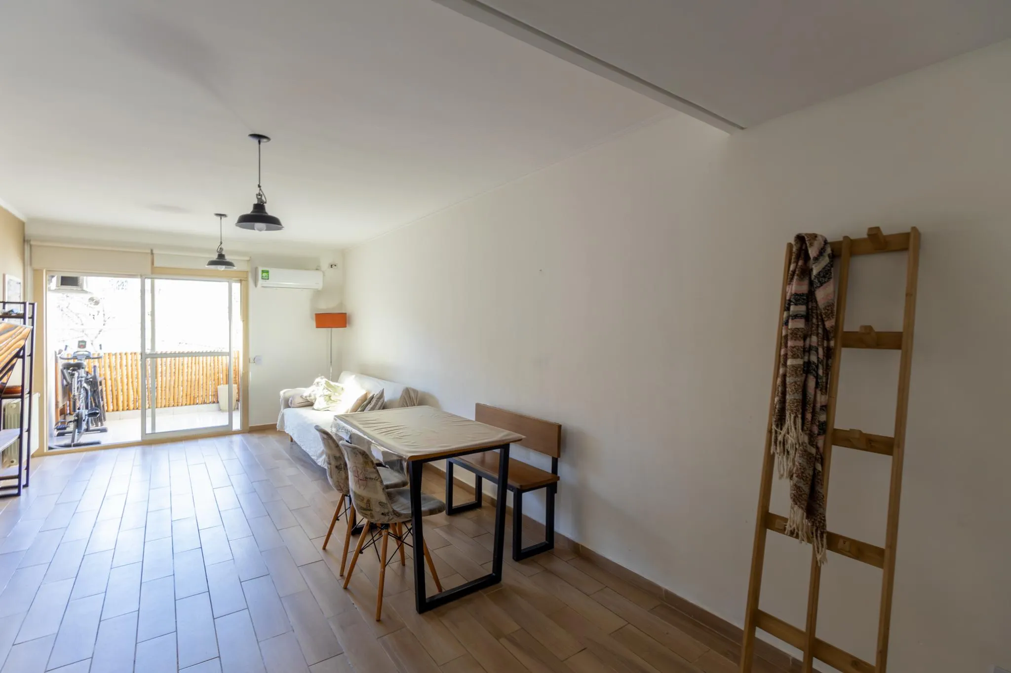 Depto. Moderno 3 amb.al fte c balcon  - cochera-Baulera