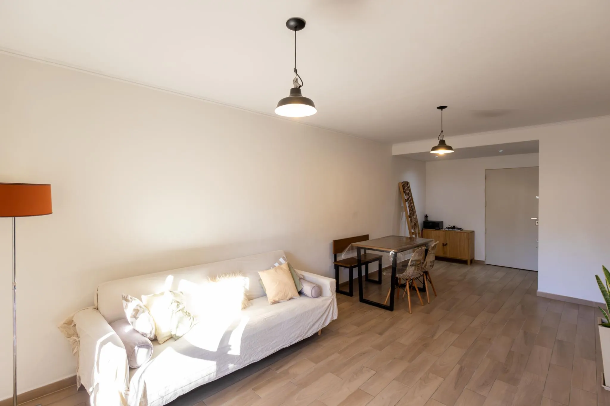 Depto. Moderno 3 amb.al fte c balcon  - cochera-Baulera