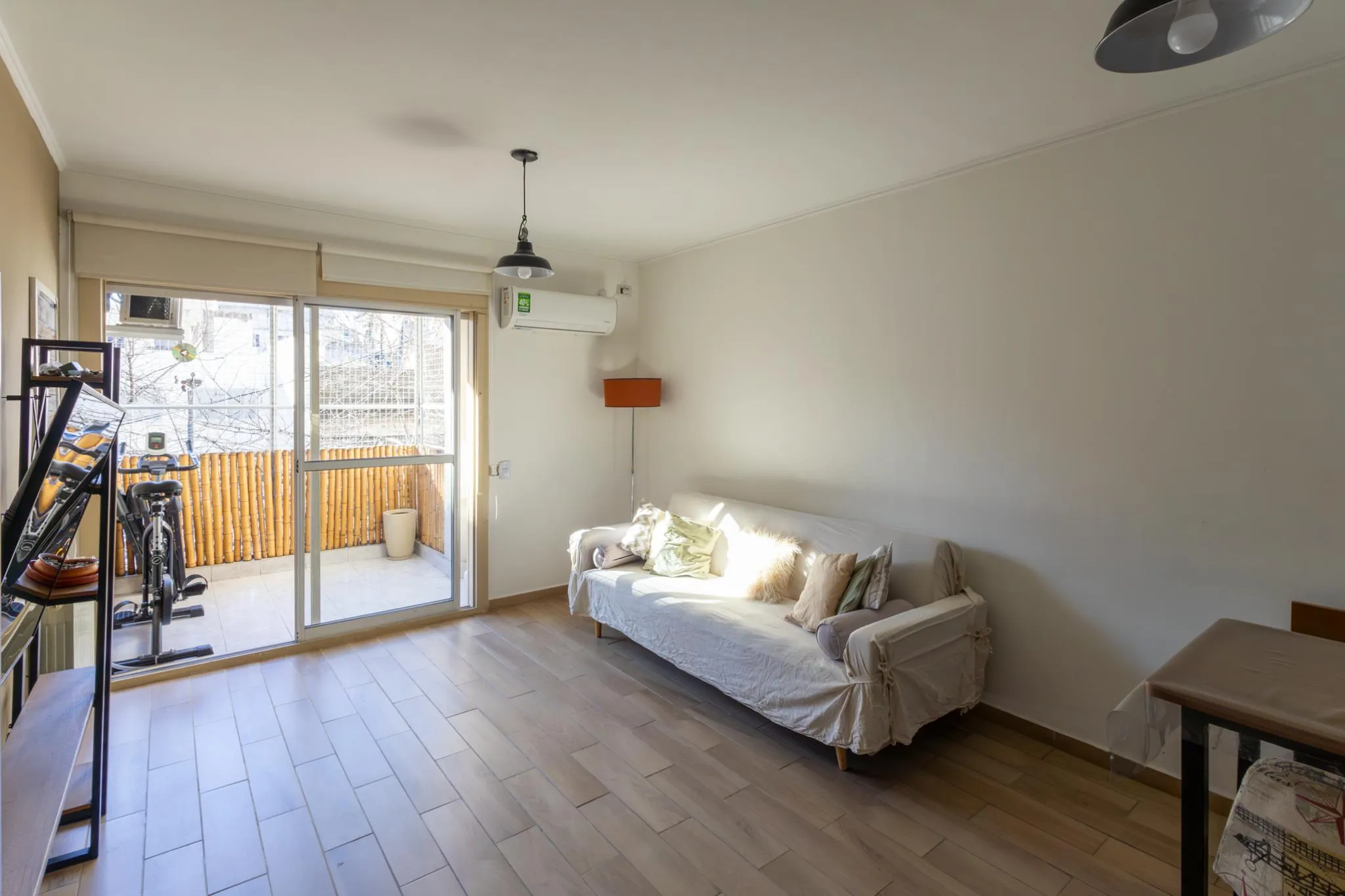 Depto. Moderno 3 amb.al fte c balcon  - cochera-Baulera