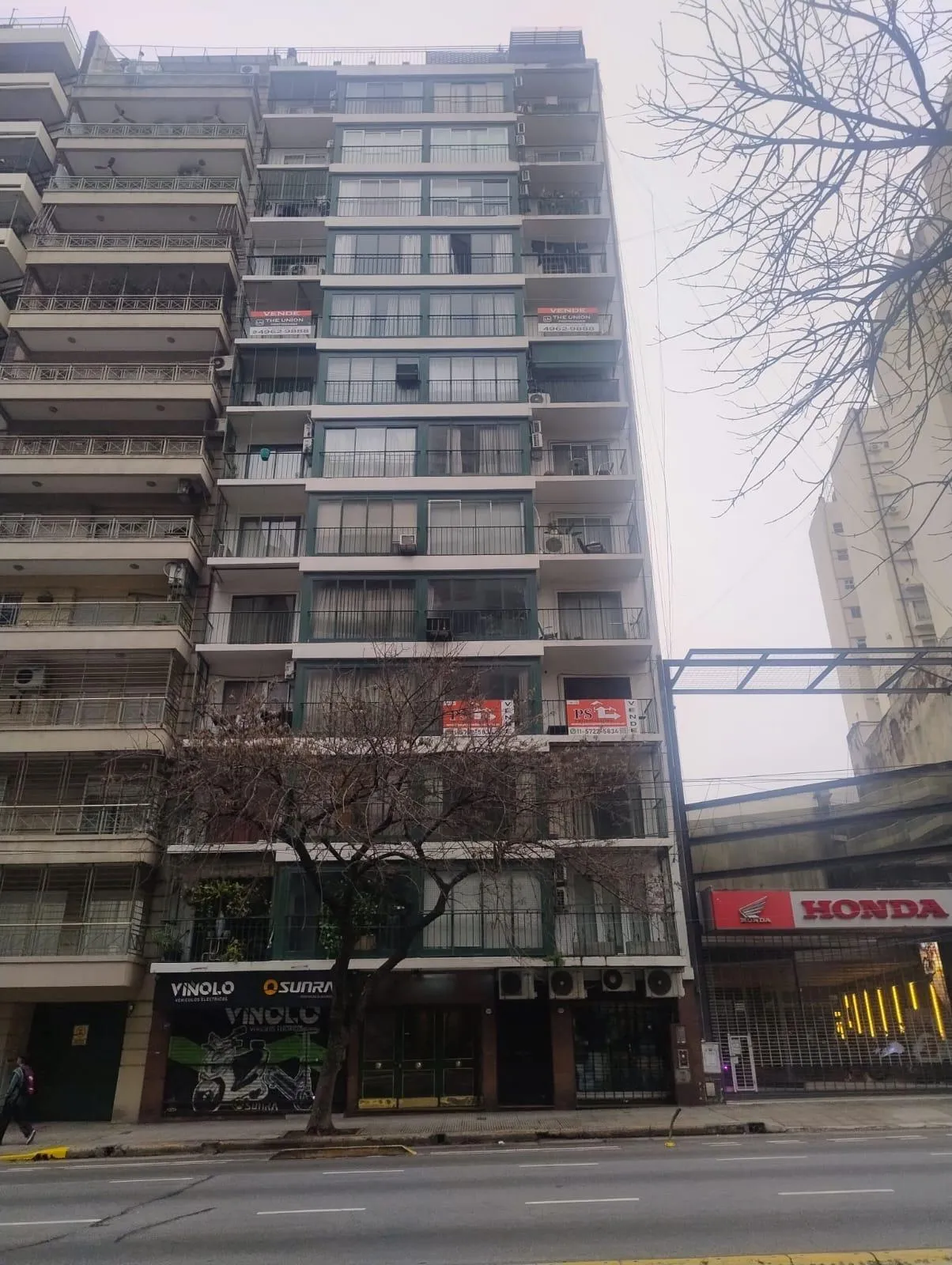 3 ambientes al fte mas dependencia  c balcon  -