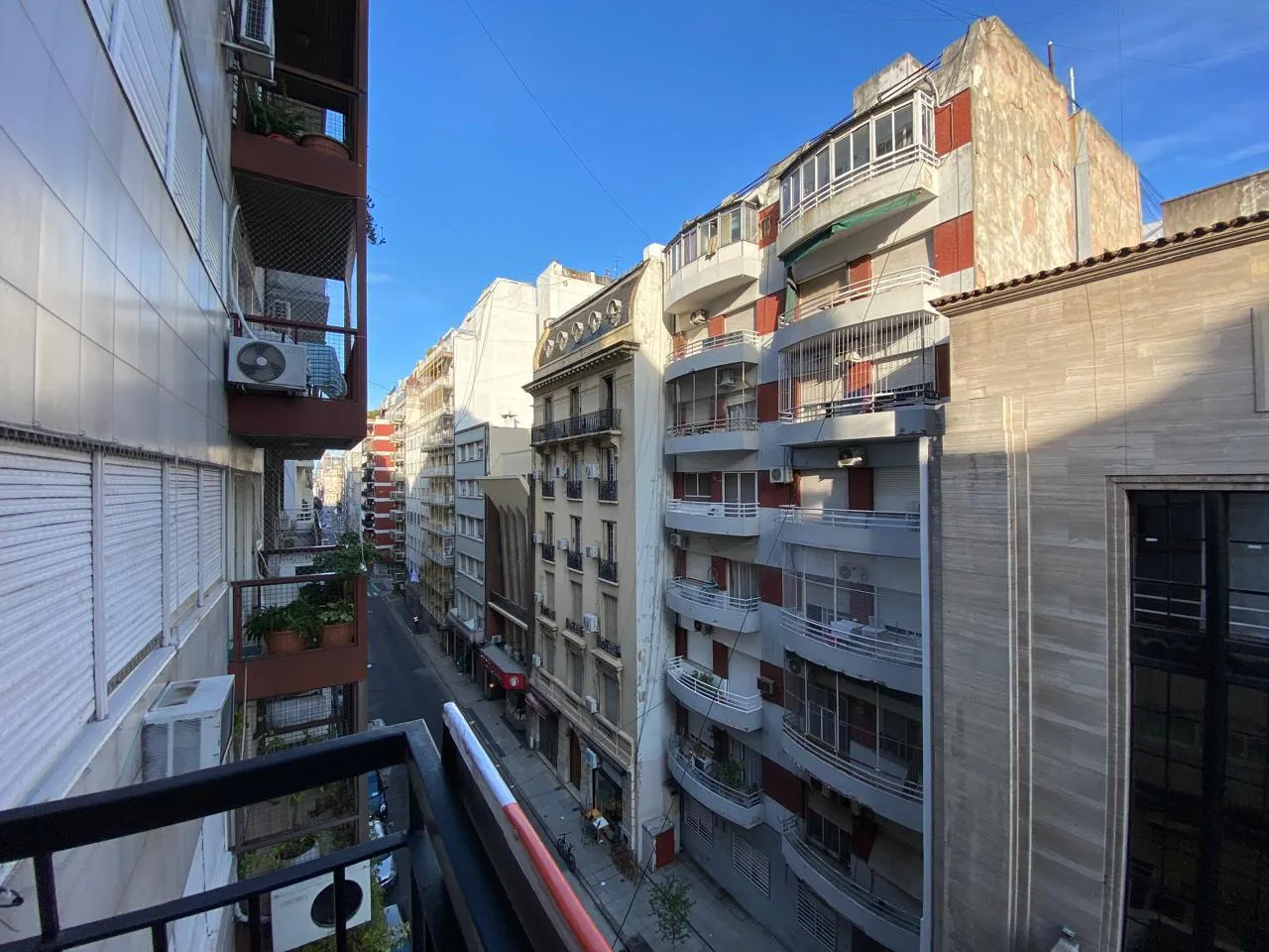 3 ambientes al fte mas dependencia  c balcon  -