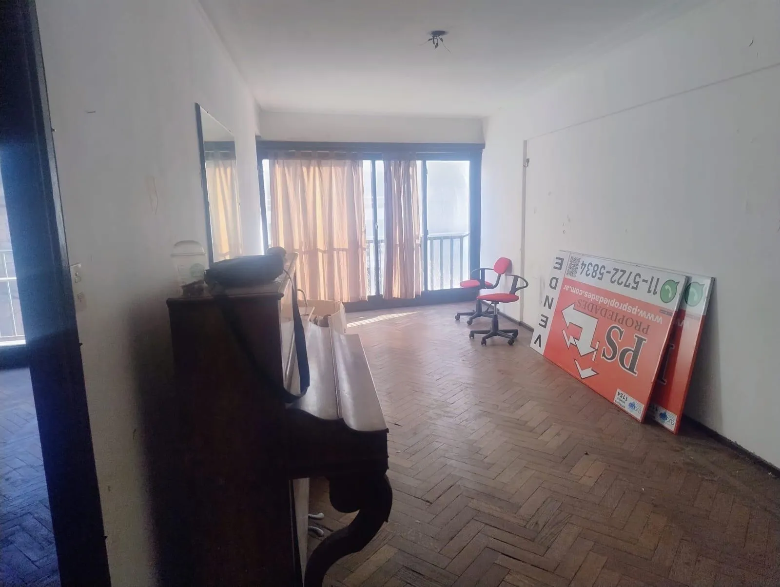 3 ambientes al fte mas dependencia  c balcon  -