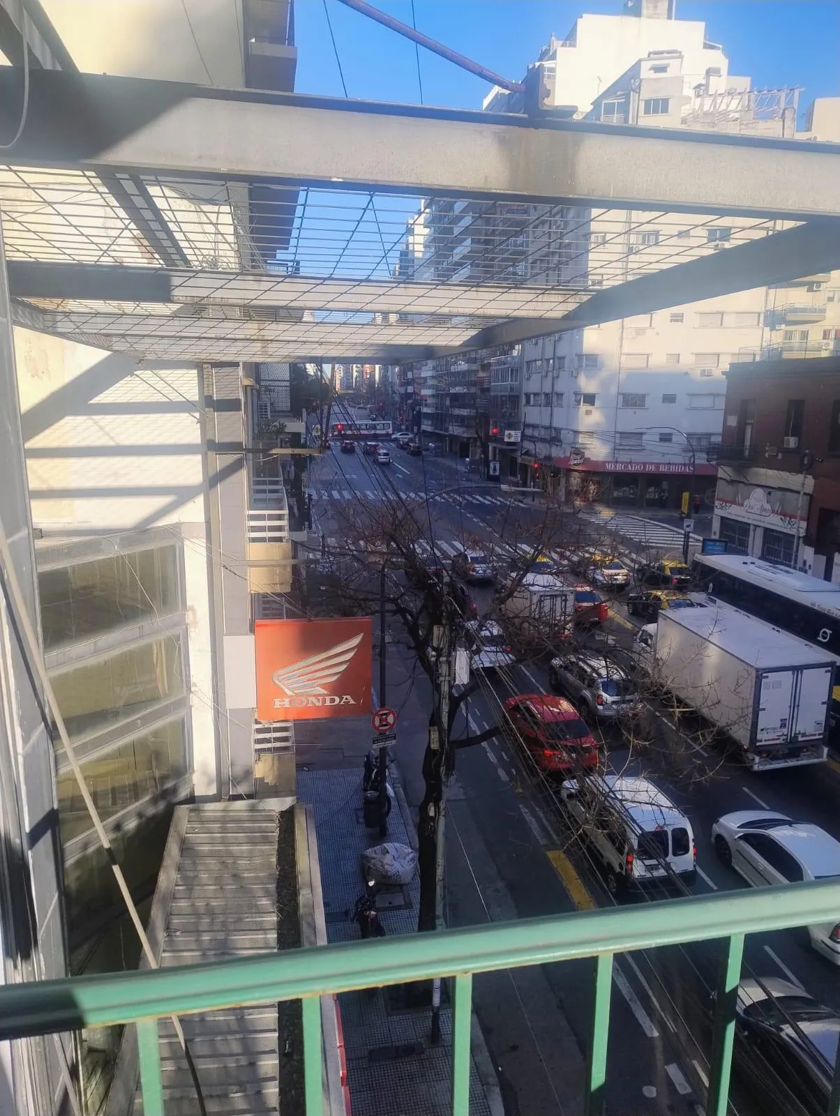 3 ambientes al fte mas dependencia  c balcon  -