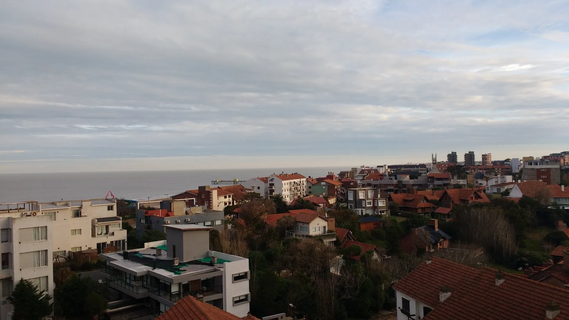 Departamento de 2 Ambientes vista parcial al mar