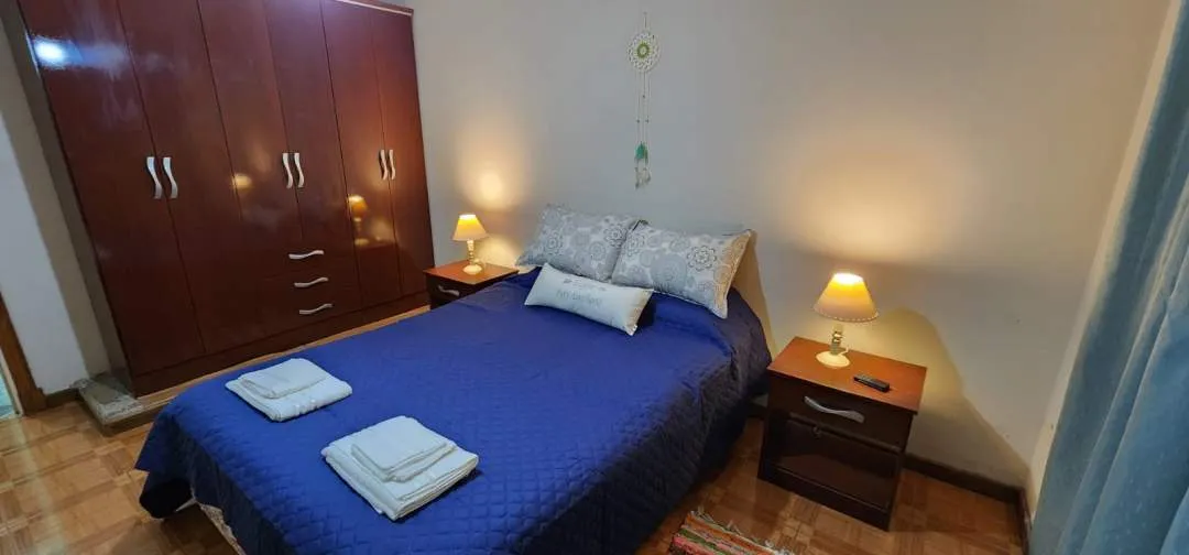 Casa chalet de 3 ambientes + Departamento 1 ambiente en Venta en Miramar, Buenos Aires