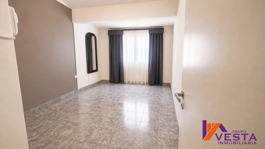 BARRIO LOS LAPACHOS-CASA-VENTA–ZONA SUR-SALTA