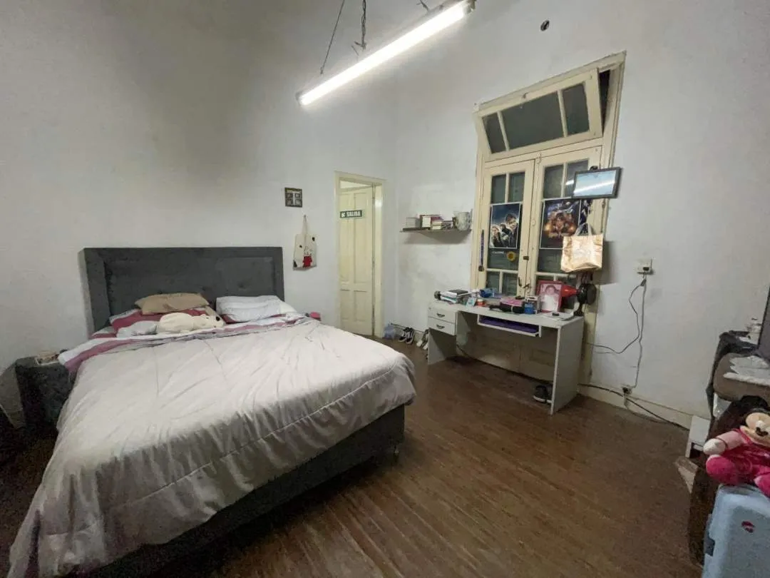 Casa a reciclar- Lote propio-Venta-Parque Chacabuco