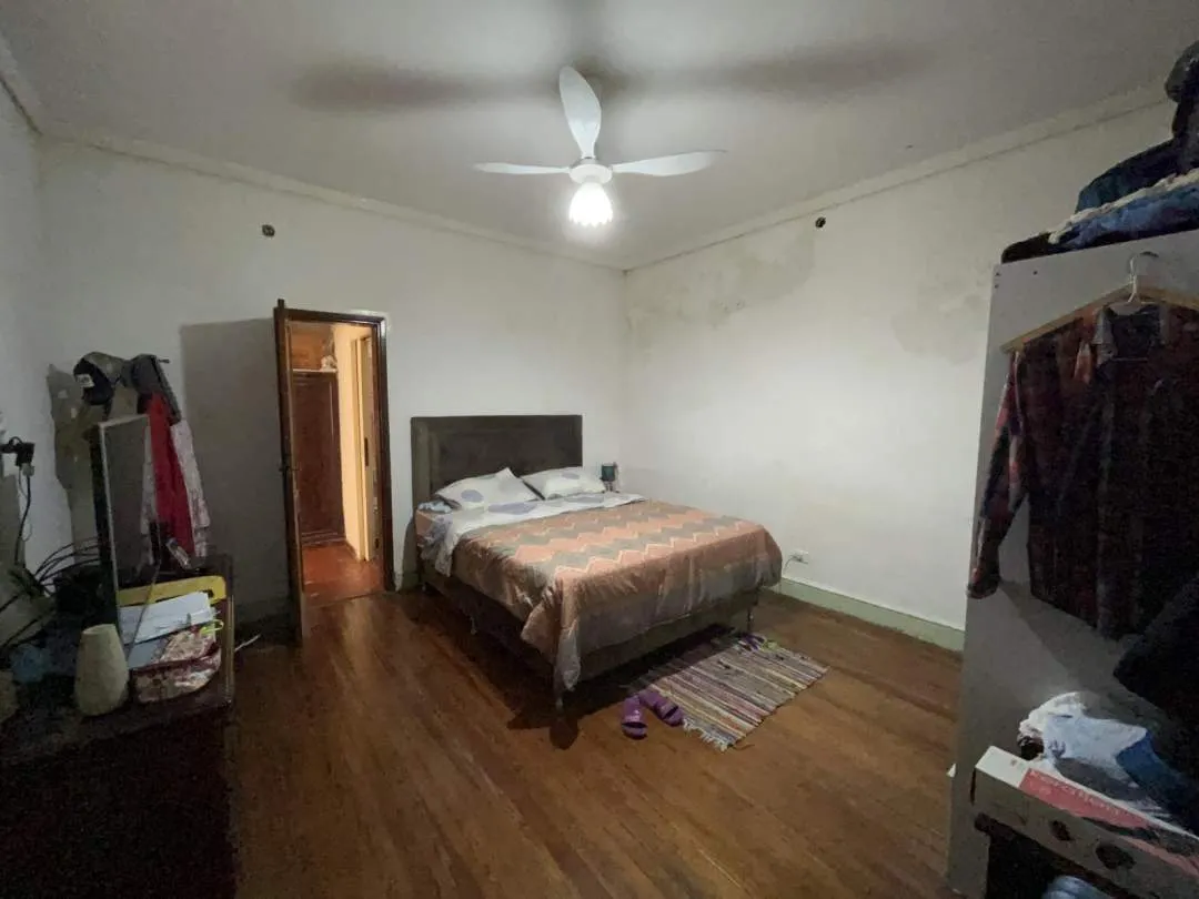 Casa a reciclar- Lote propio-Venta-Parque Chacabuco