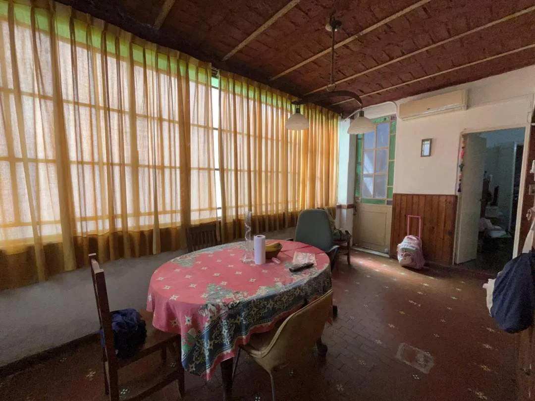 Casa a reciclar- Lote propio-Venta-Parque Chacabuco