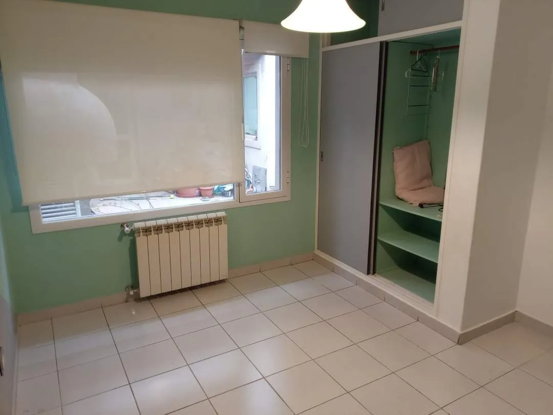 CASA 4 DORMITORIOS, LIVING, COMEDOR, COCINA, QUINCHO, LAVADERO, DESPENSA, 3 BAÑOS, CAVA DE VINOS