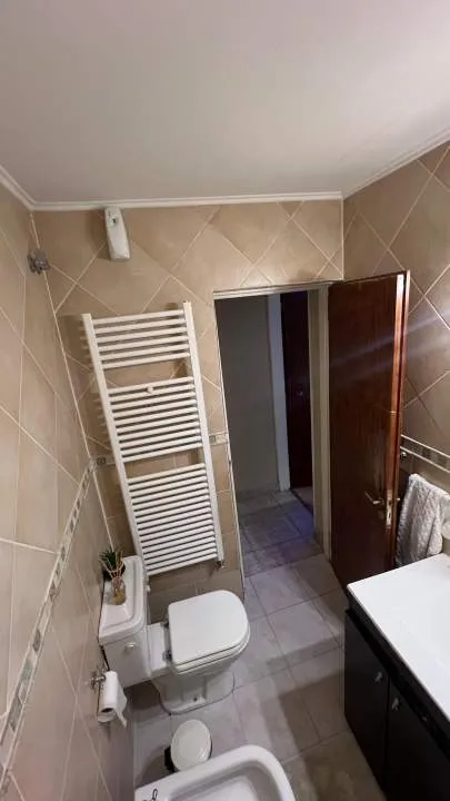 CASA 3 DORMITORIOS, 3 BAÑOS, LIVING, COMEDOR, QUINCHO, LAVADERO, GARAGE