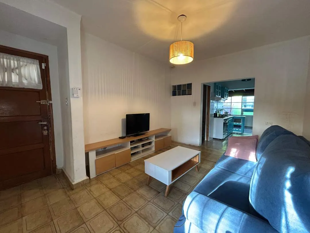Casa 7x20 en Venta-Ciudad Jardín