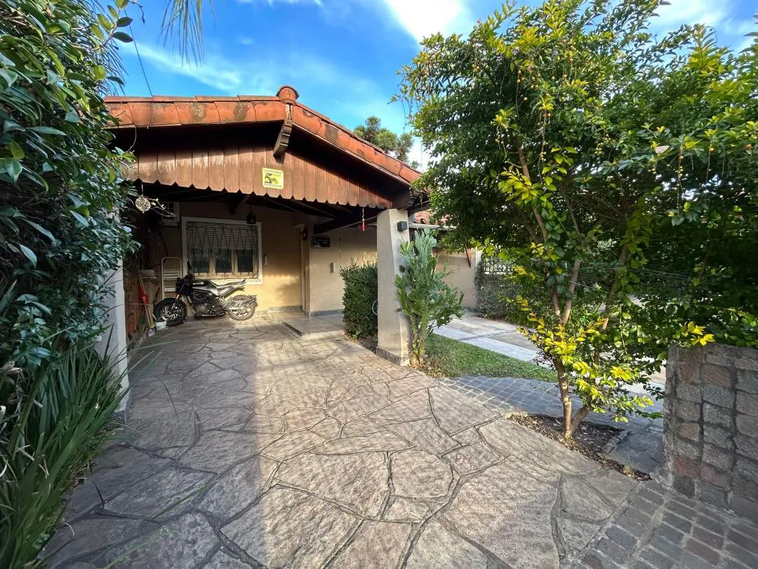 Casa 7x20 en Venta-Ciudad Jardín