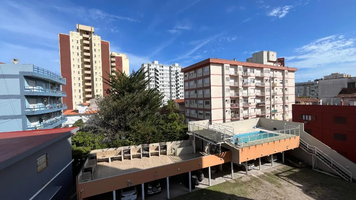 Departamento En Venta En Gesell Centro