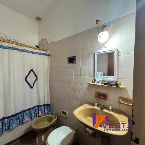 BARRIO PERIODISTA - CASA EN VENTA - ZONA SUR