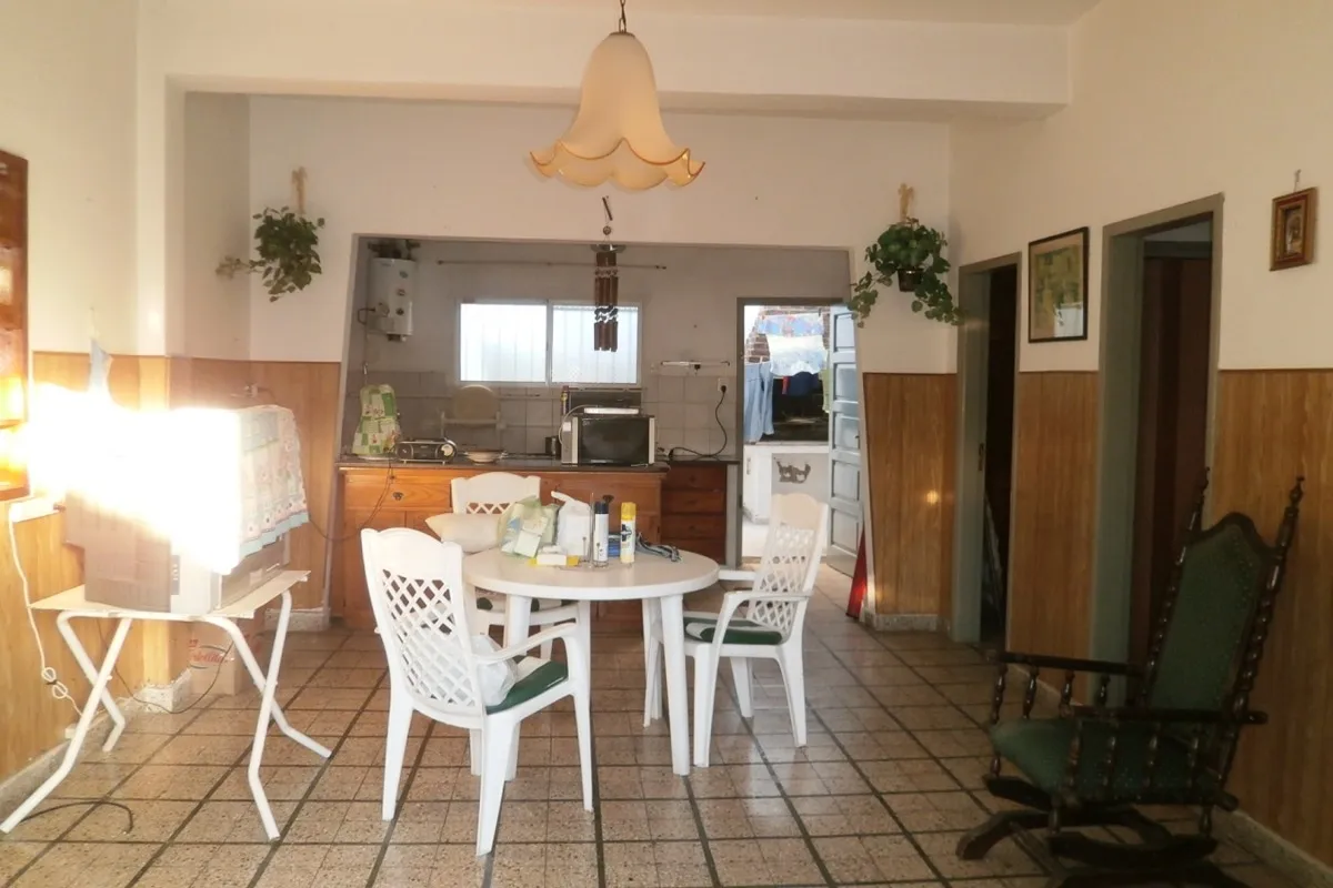 Santa Teresita.  2 Chalet De 3 Ambientes En Barrio Residencial! Gas Conectado.