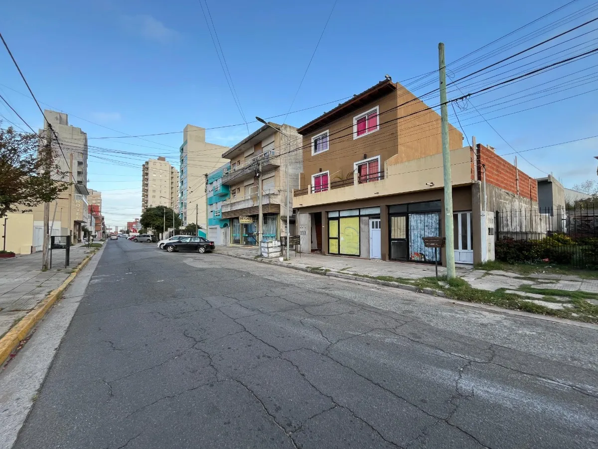 Santa Teresita Se Vende Chalecito En El Centro Con Garage Cubierto [duplicada]