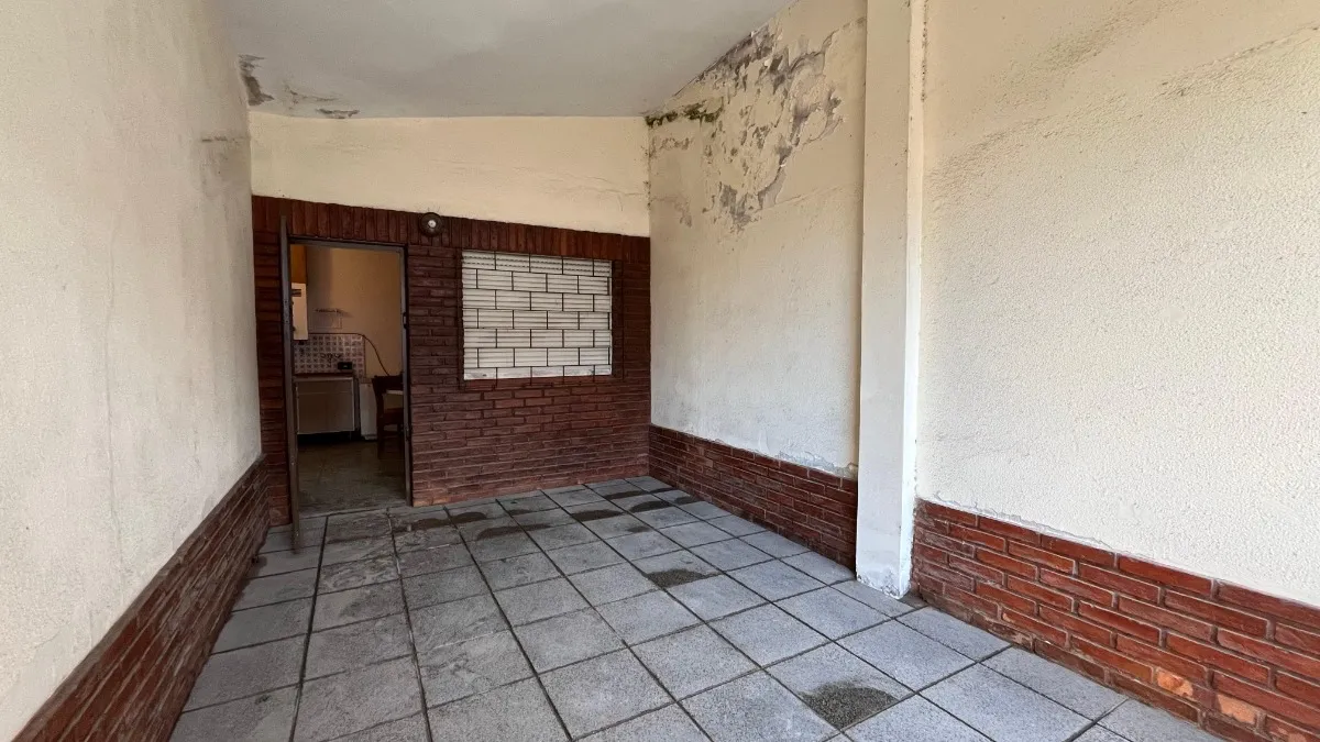 Santa Teresita Se Vende Chalecito En El Centro Con Garage Cubierto [duplicada]