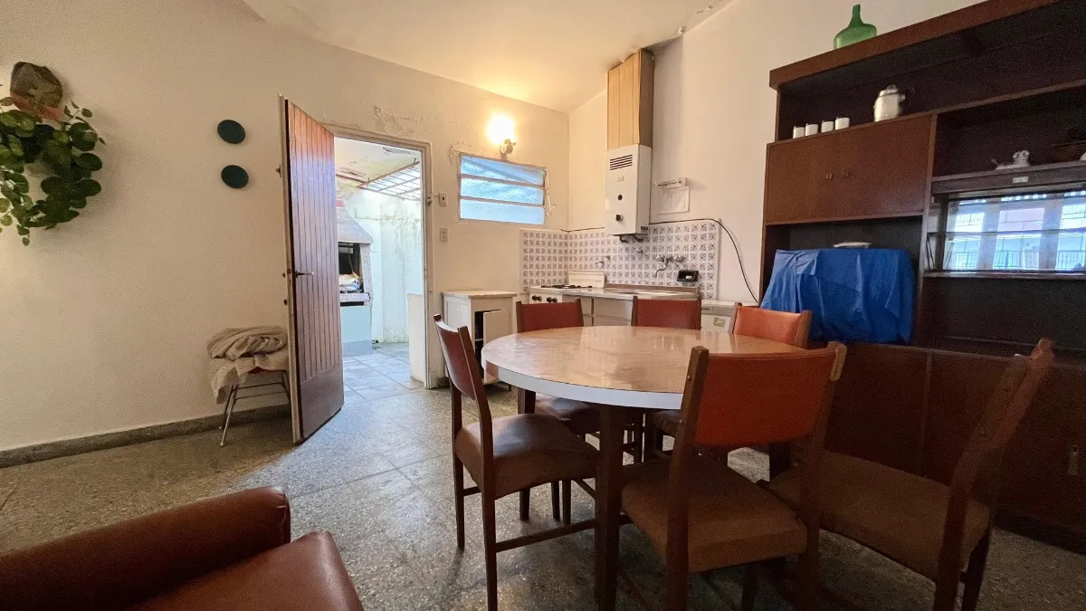 Santa Teresita Se Vende Chalecito En El Centro Con Garage Cubierto [duplicada]