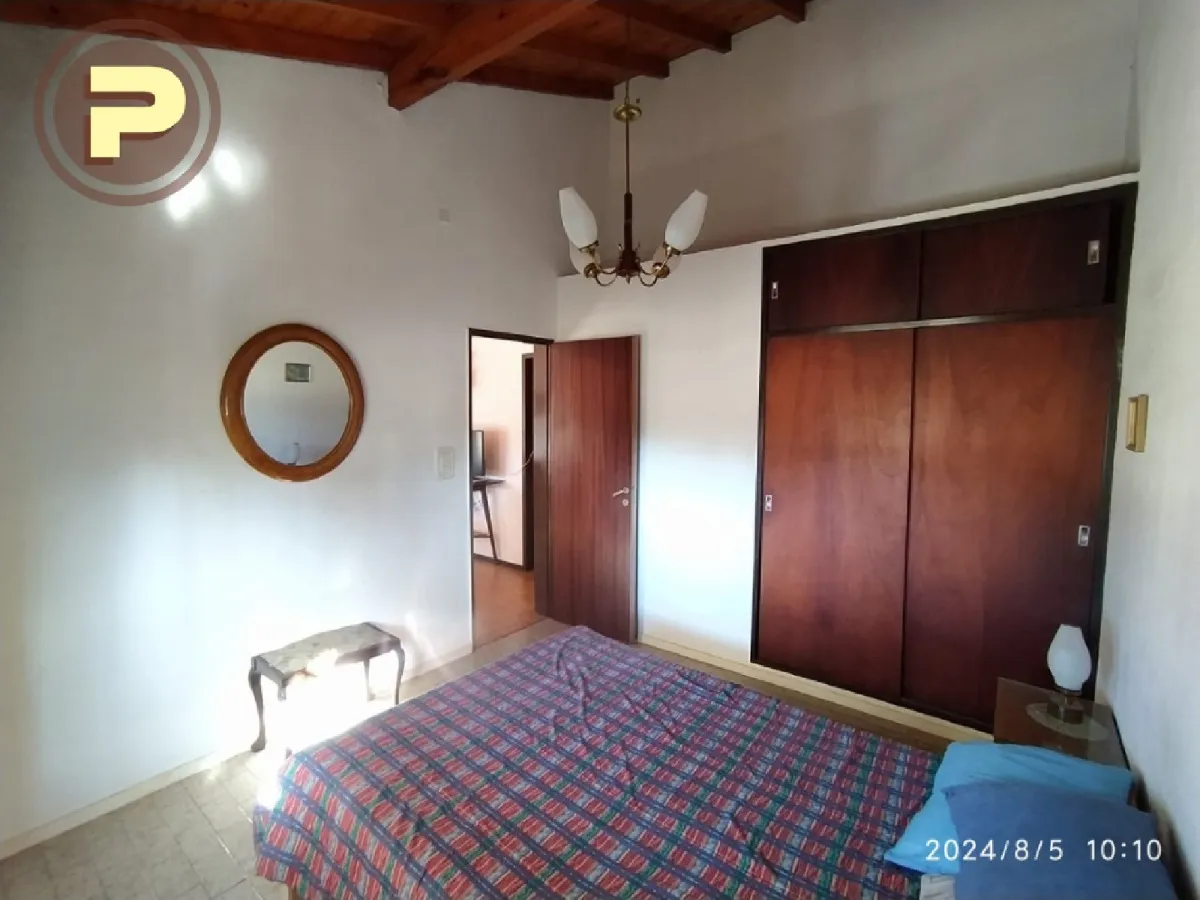 Hermoso Chalet sobre calle 5