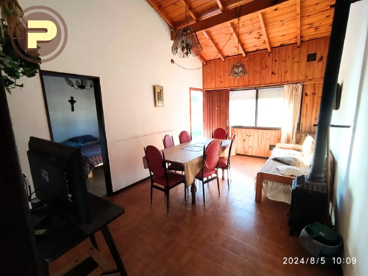 Hermoso Chalet sobre calle 5