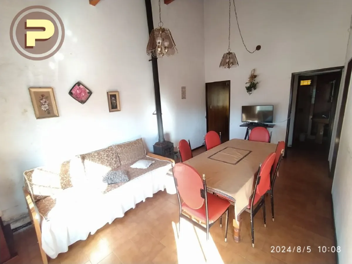 Hermoso Chalet sobre calle 5