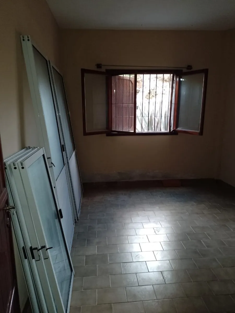 Casa En Block Comunicadas Con Patio Compartido En Las Toninas