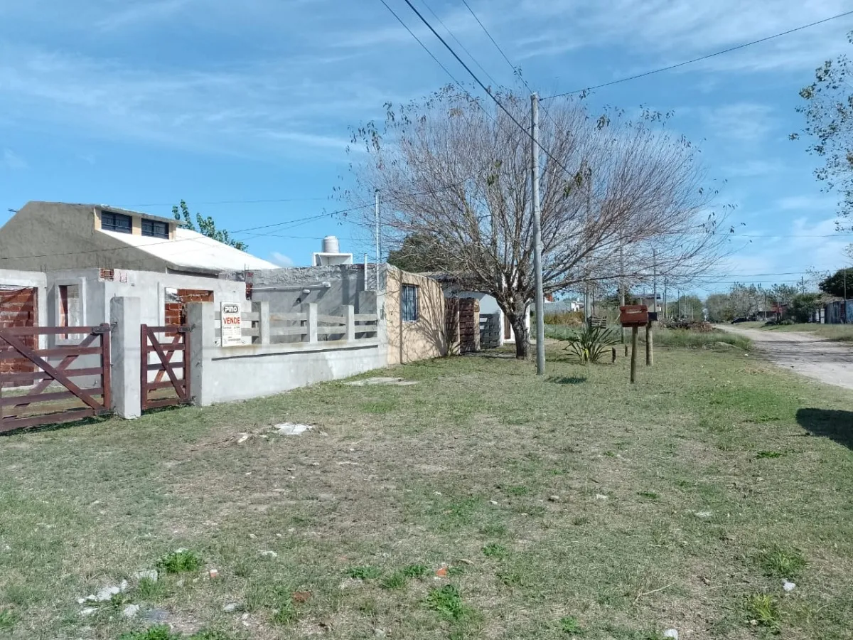 Casa 2 Ambientes Gran  Lote En Las Toninas A 4 Cuadras De La Playa