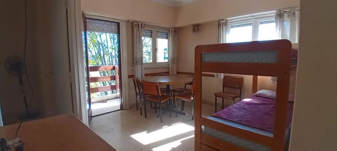 DEPARTAMENTO CON BALCON A LA CALLE