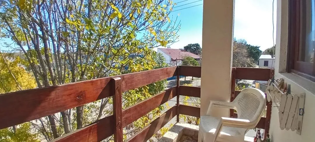 DEPARTAMENTO CON BALCON A LA CALLE