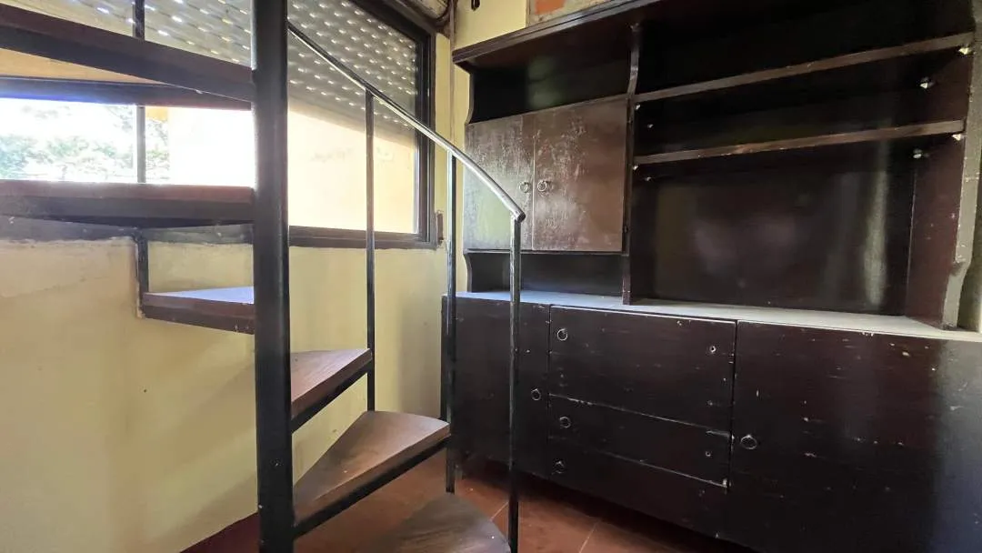 CASA SOLA EN LOTE CON LOCAL  DE 30m2 ¡FRENTE A LA RUTA!