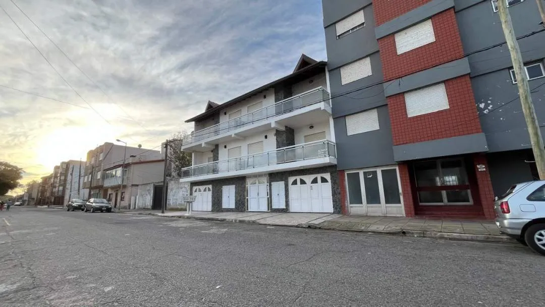 Espectacular edificio en block! "Per Noi"