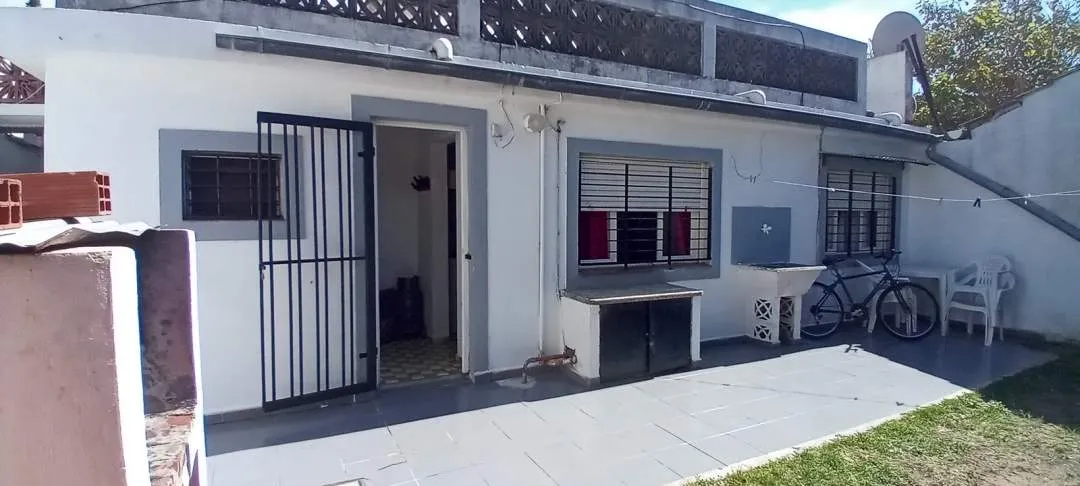 2 CASAS EN BLOCK A 150M DEL MAR
